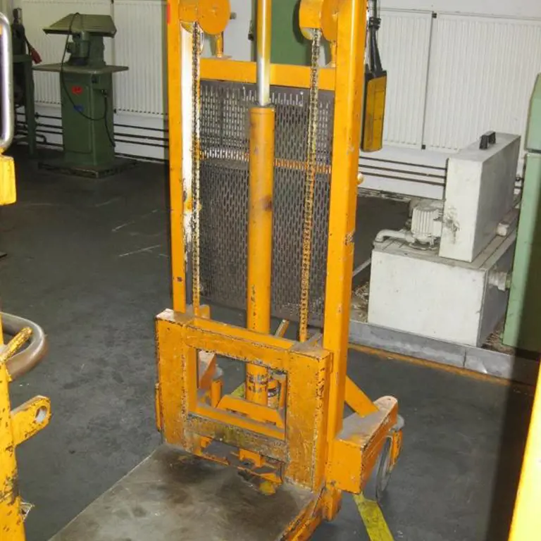 platform forklift