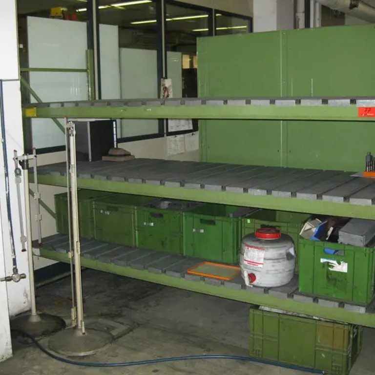 3 lfm. pallet shelving unit