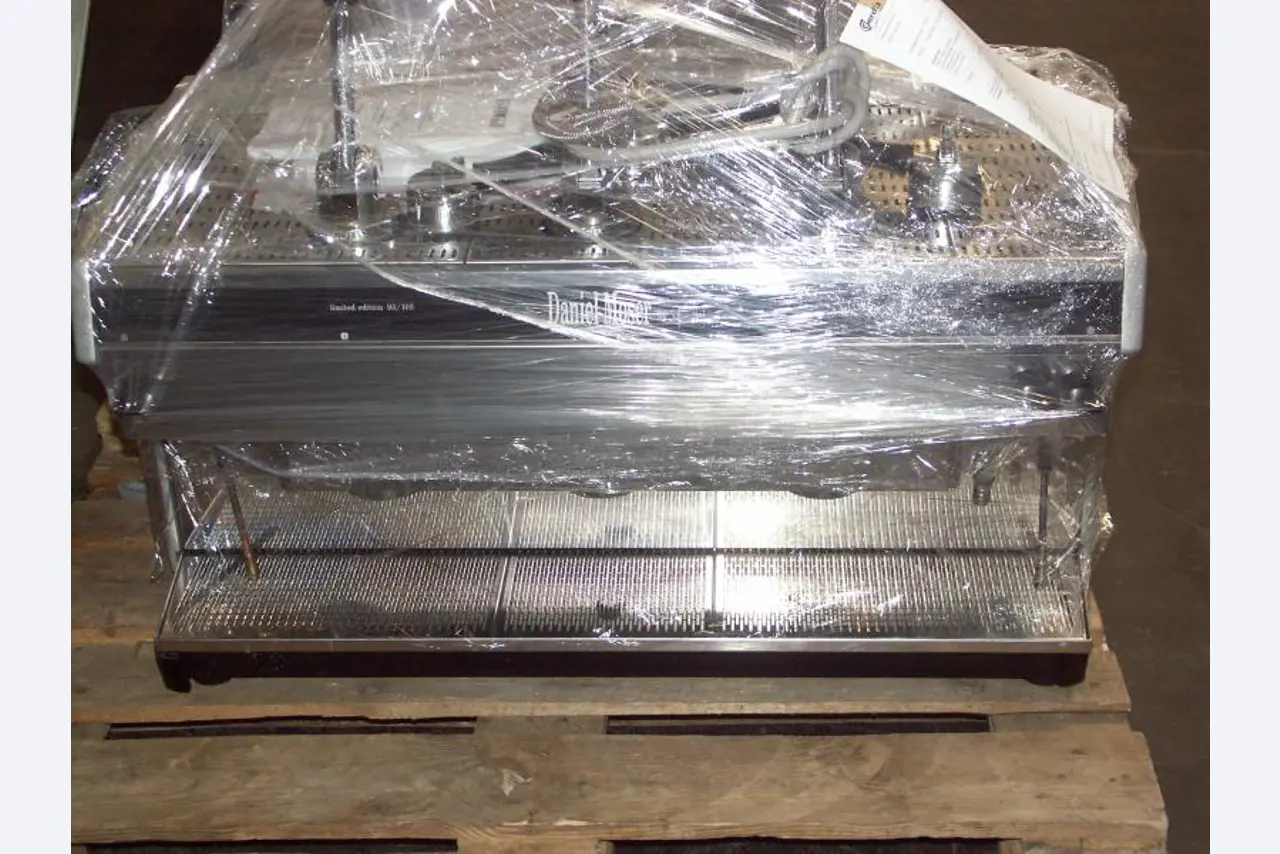 hochwertiges Gastro-, Backshop- und Kantinenequipment
-2