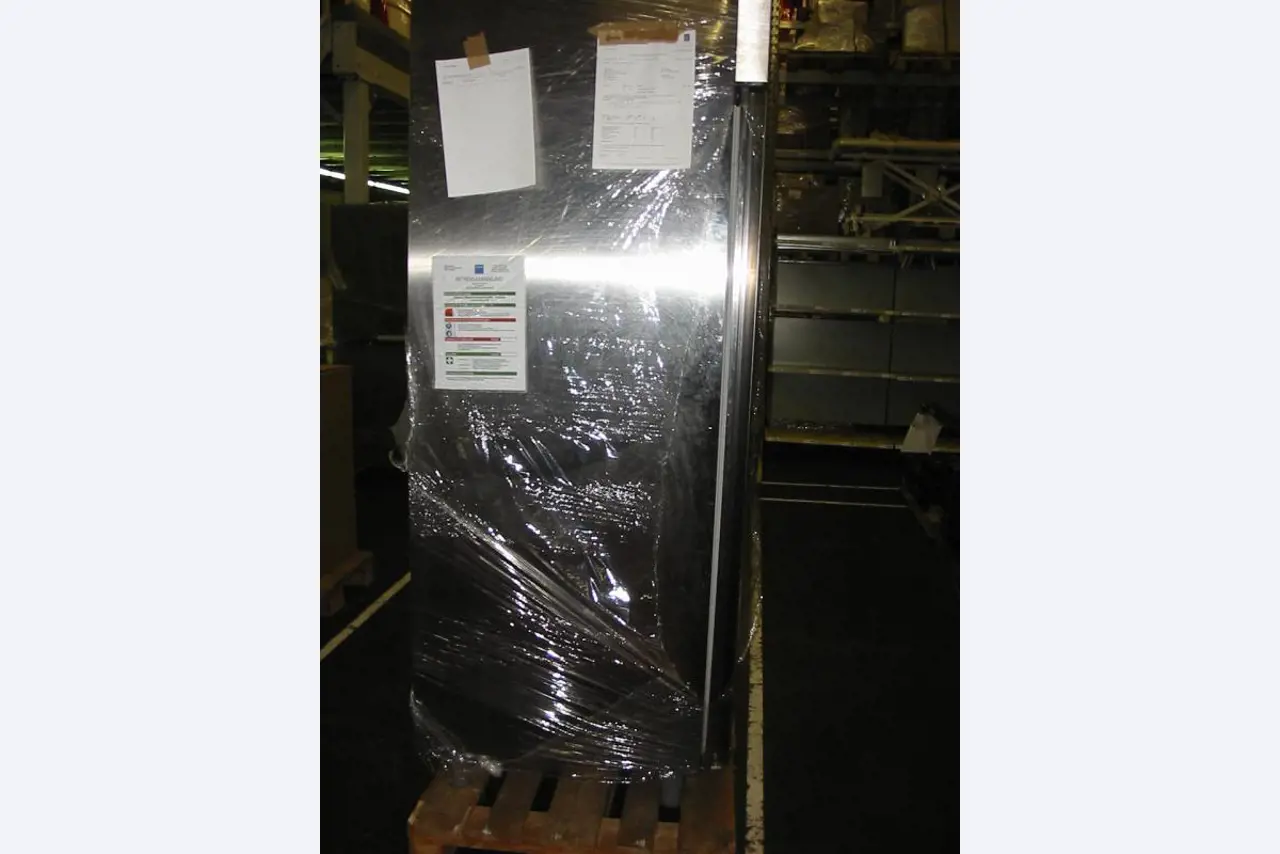 hochwertiges Gastro-, Backshop- und Kantinenequipment
-16