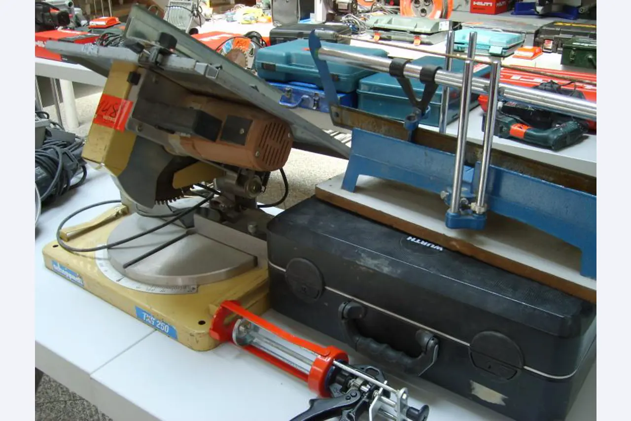 Kenngott International GmbH & Co. KG<br>und Zusatzaufträge-1