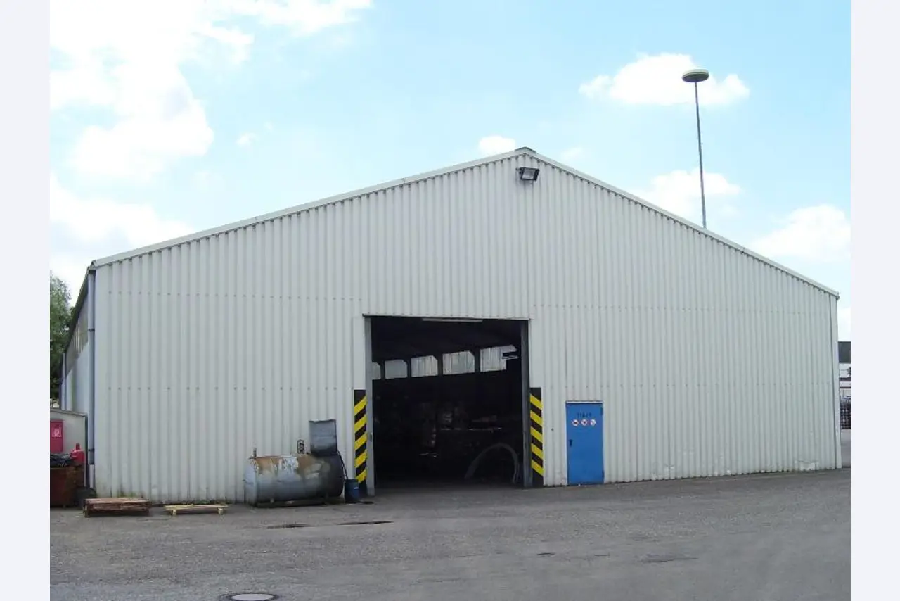 Kenngott International GmbH & Co. KG<br>und Zusatzaufträge-4