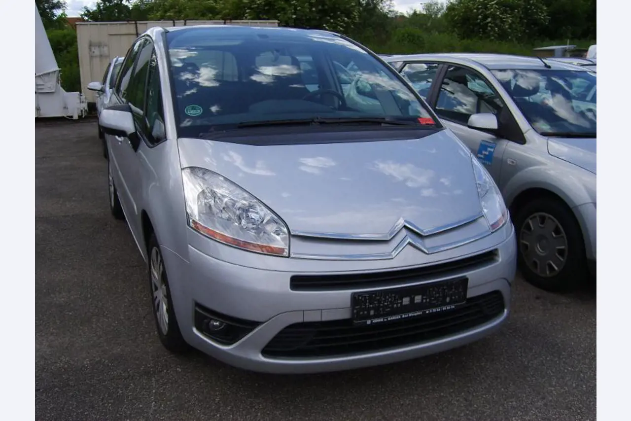 Kenngott International GmbH & Co. KG<br>in dodatna naročila-1