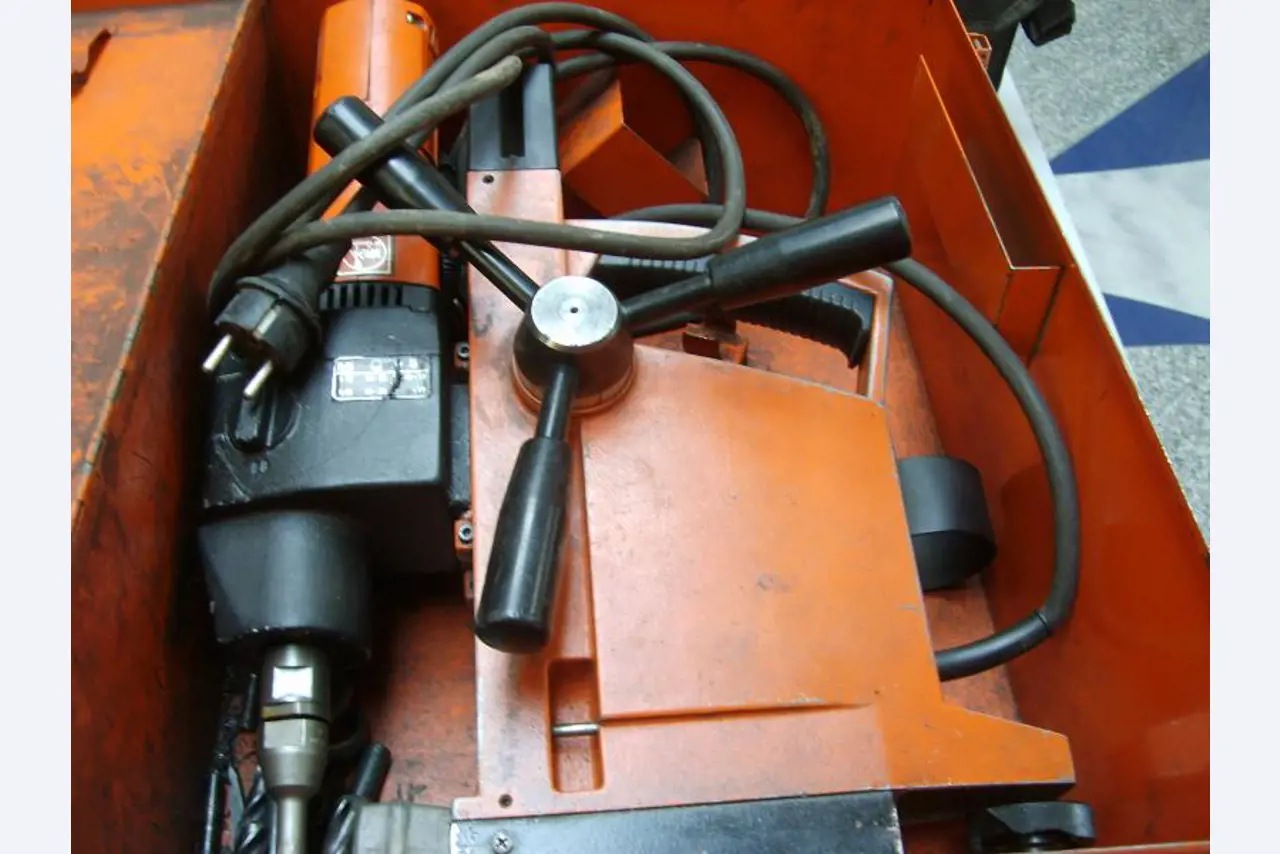 Kenngott International GmbH & Co. KG<br>and additional orders-1