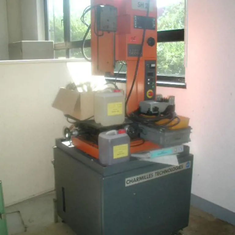 Startlocherodiermaschine Charmilles SH 2