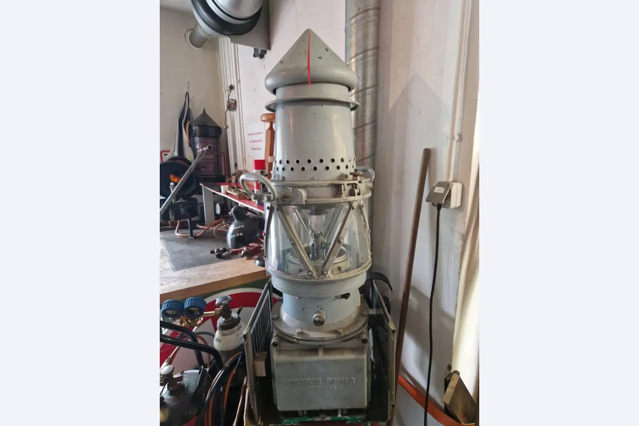 historische Gaslaternen aus dem Hafenumfeld-1