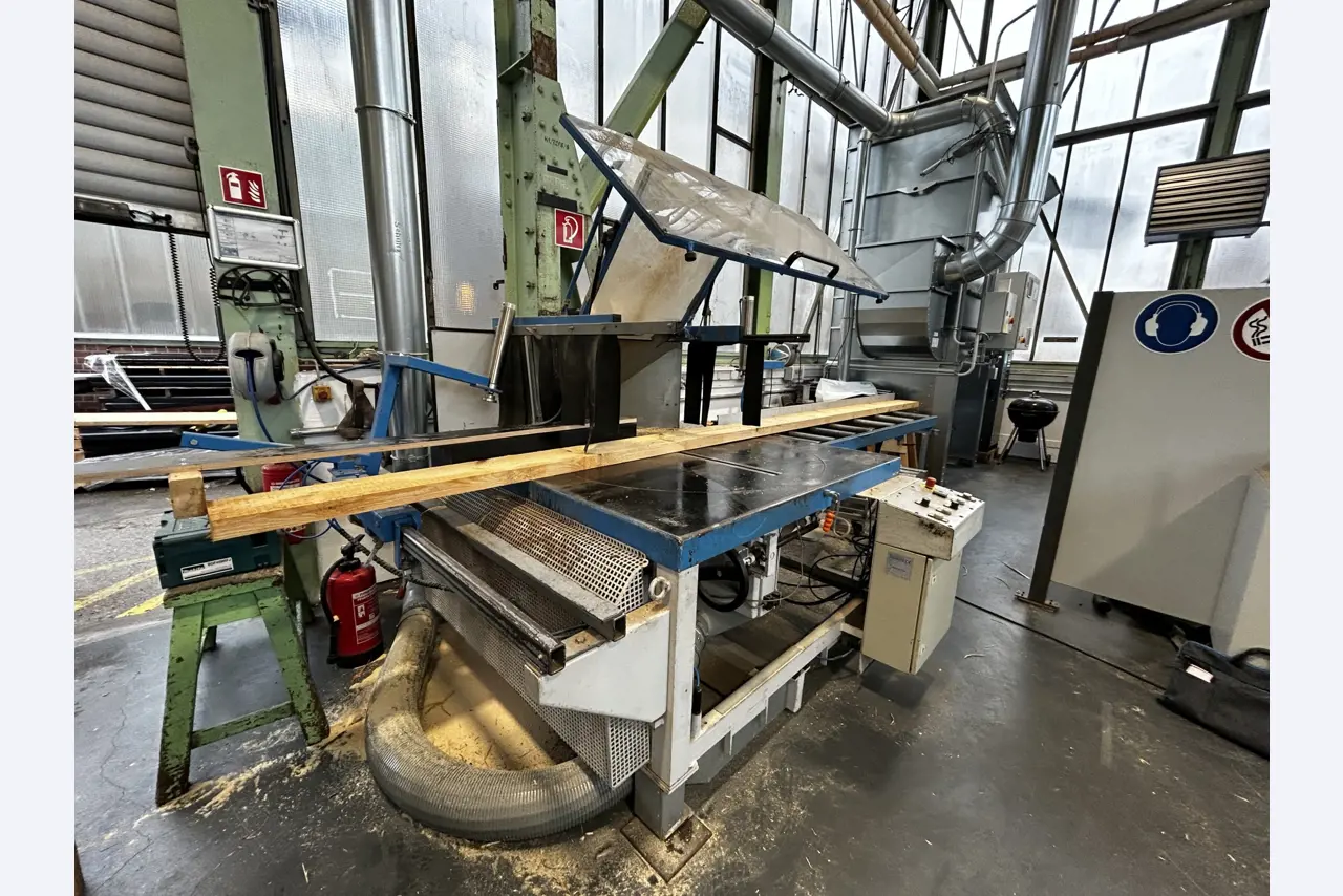 Technical equipment from the port environment-1