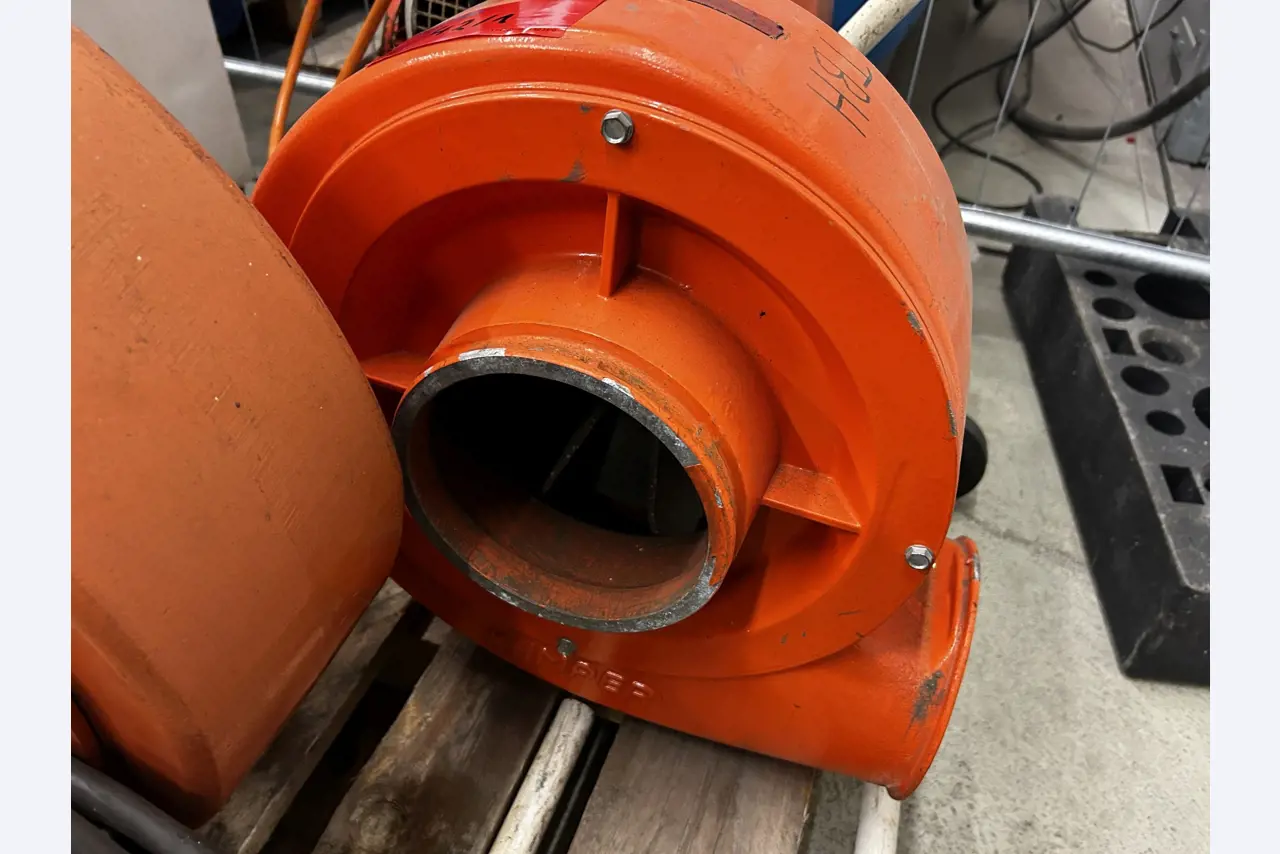 Technical equipment from the port environment-10