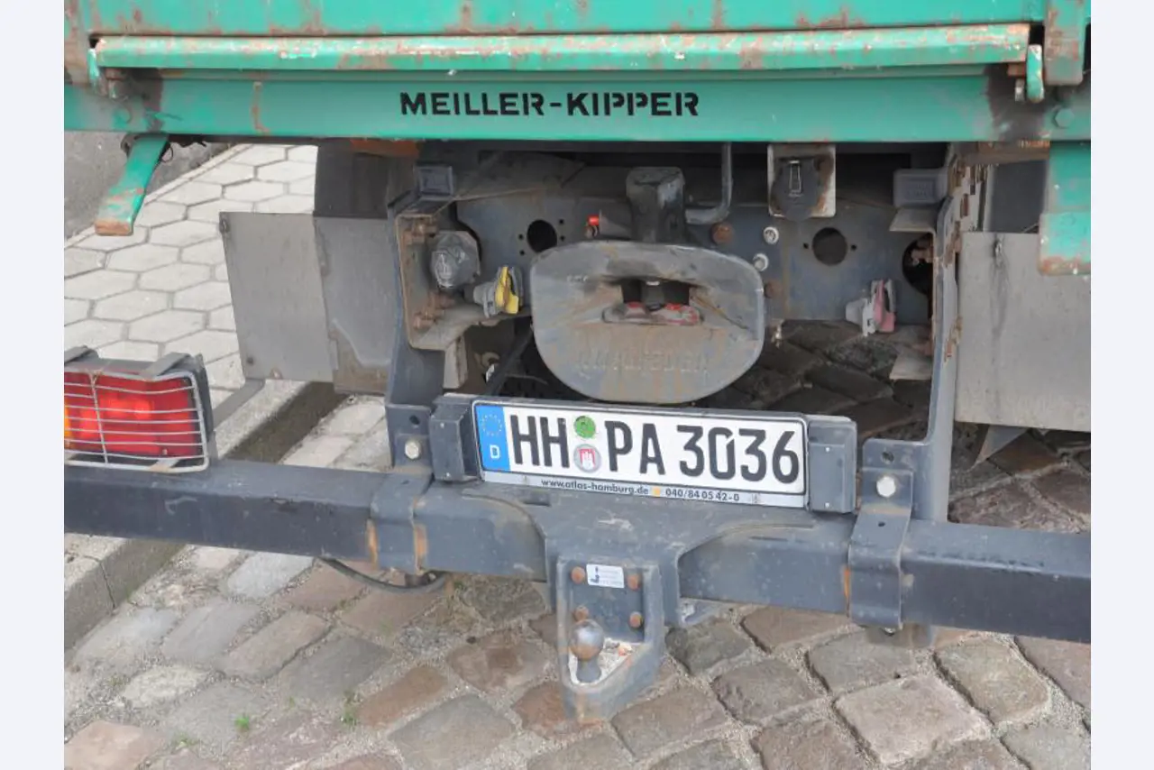 well-maintained Vessel Ice boat/ tug<br>"Hugo Lentz"-10