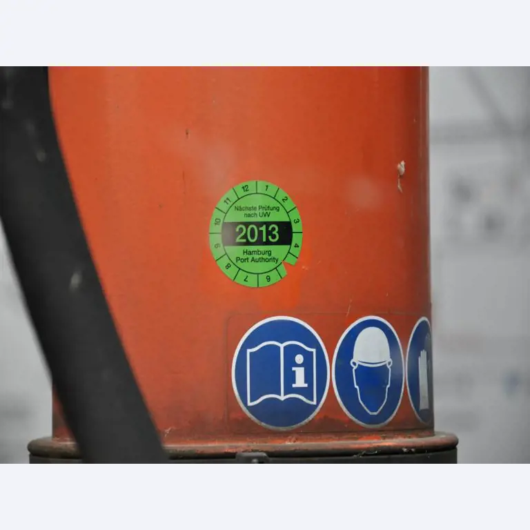 well-maintained Vessel Ice boat/ tug<br>"Hugo Lentz"-15
