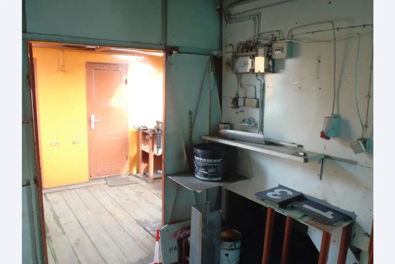 well-maintained Vessel Ice boat/ tug<br>"Hugo Lentz"-2