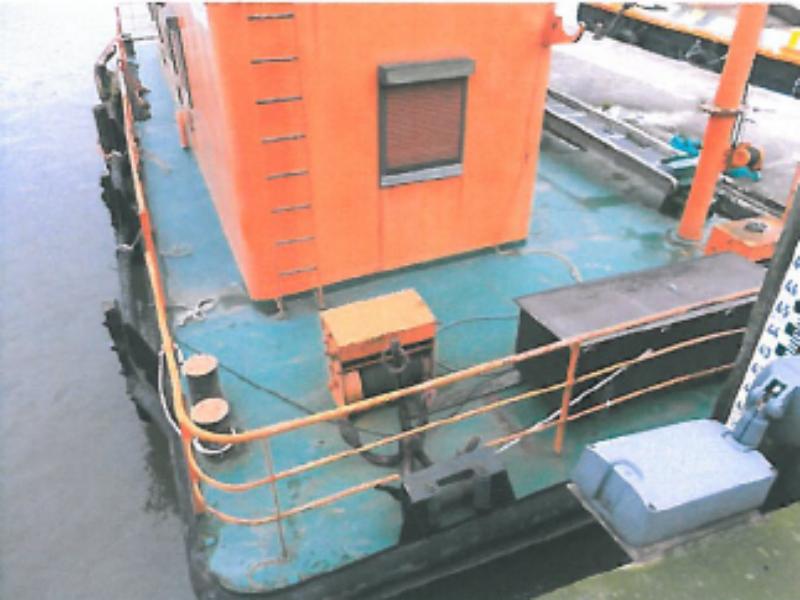 well-maintained Vessel Ice boat/ tug<br>"Hugo Lentz"-4