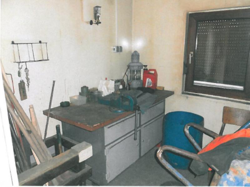 well-maintained Vessel Ice boat/ tug<br>"Hugo Lentz"-8