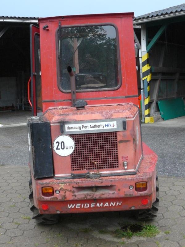 well-maintained Vessel Ice boat/ tug<br>"Hugo Lentz"-3