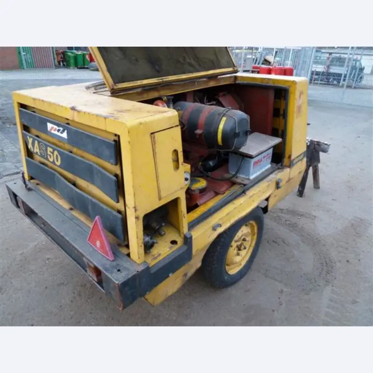 well-maintained Vessel Ice boat/ tug<br>"Hugo Lentz"-10