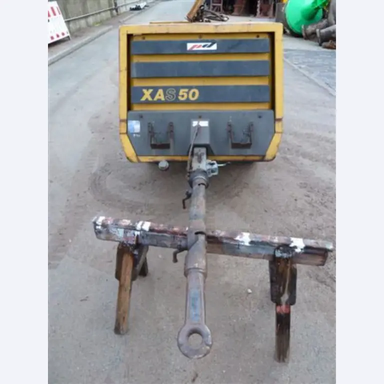 well-maintained Vessel Ice boat/ tug<br>"Hugo Lentz"-11