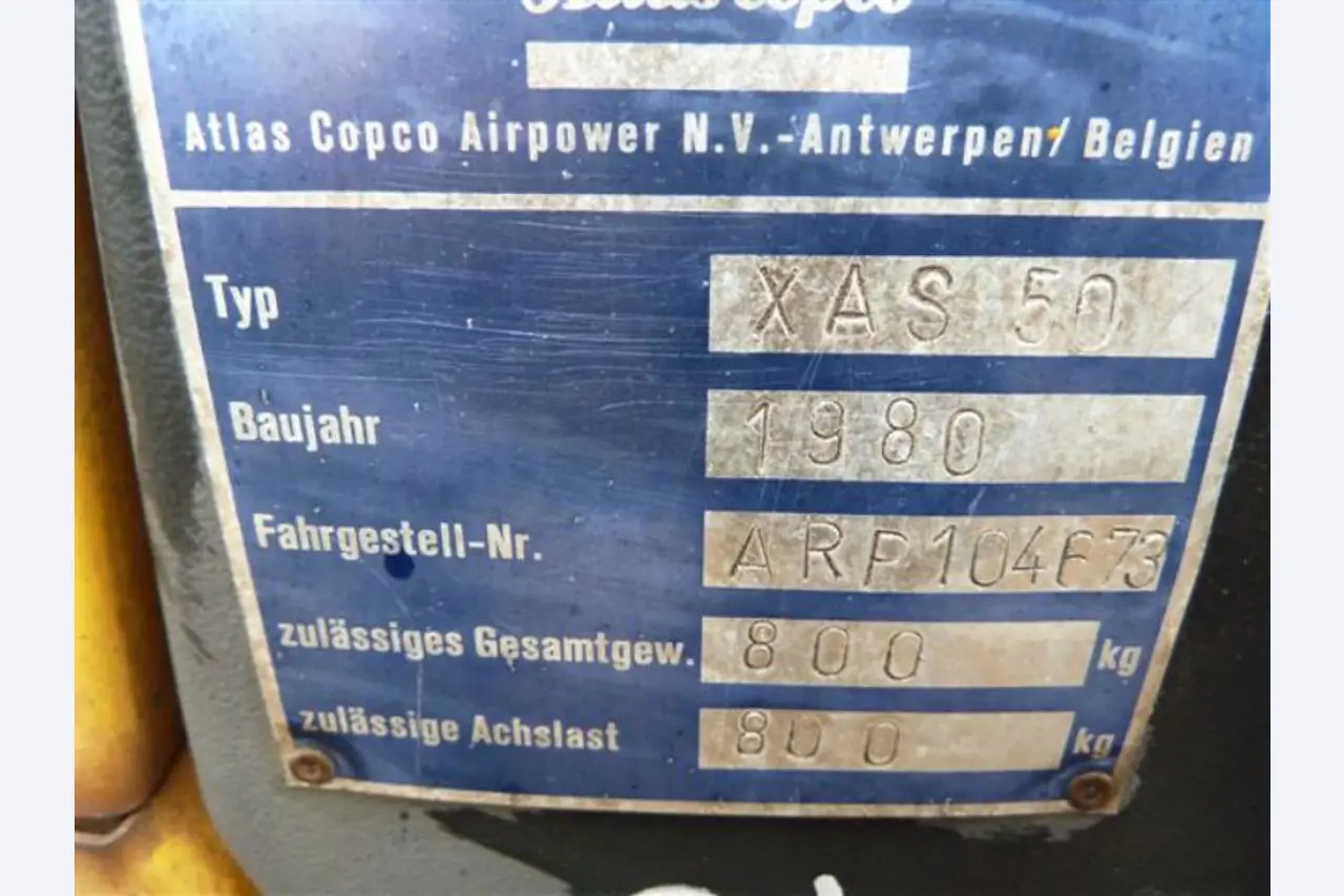 well-maintained Vessel Ice boat/ tug<br>"Hugo Lentz"-3