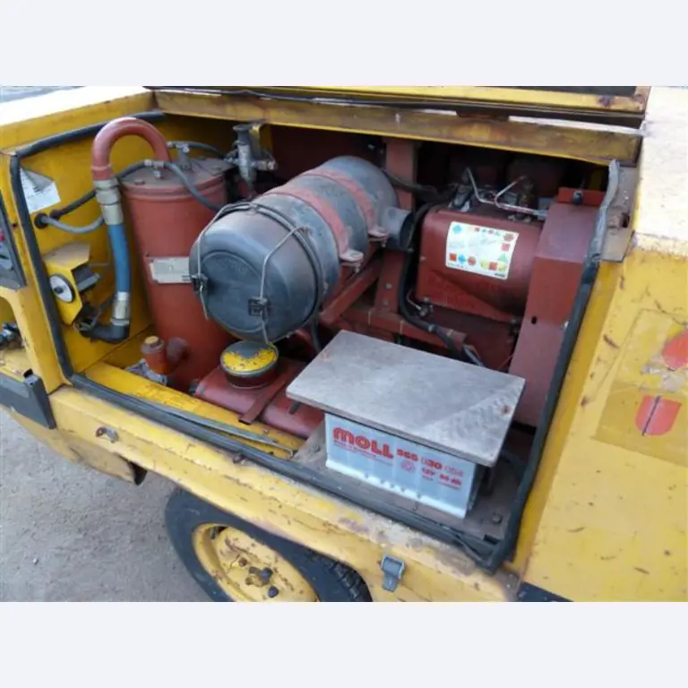 well-maintained Vessel Ice boat/ tug<br>"Hugo Lentz"-8