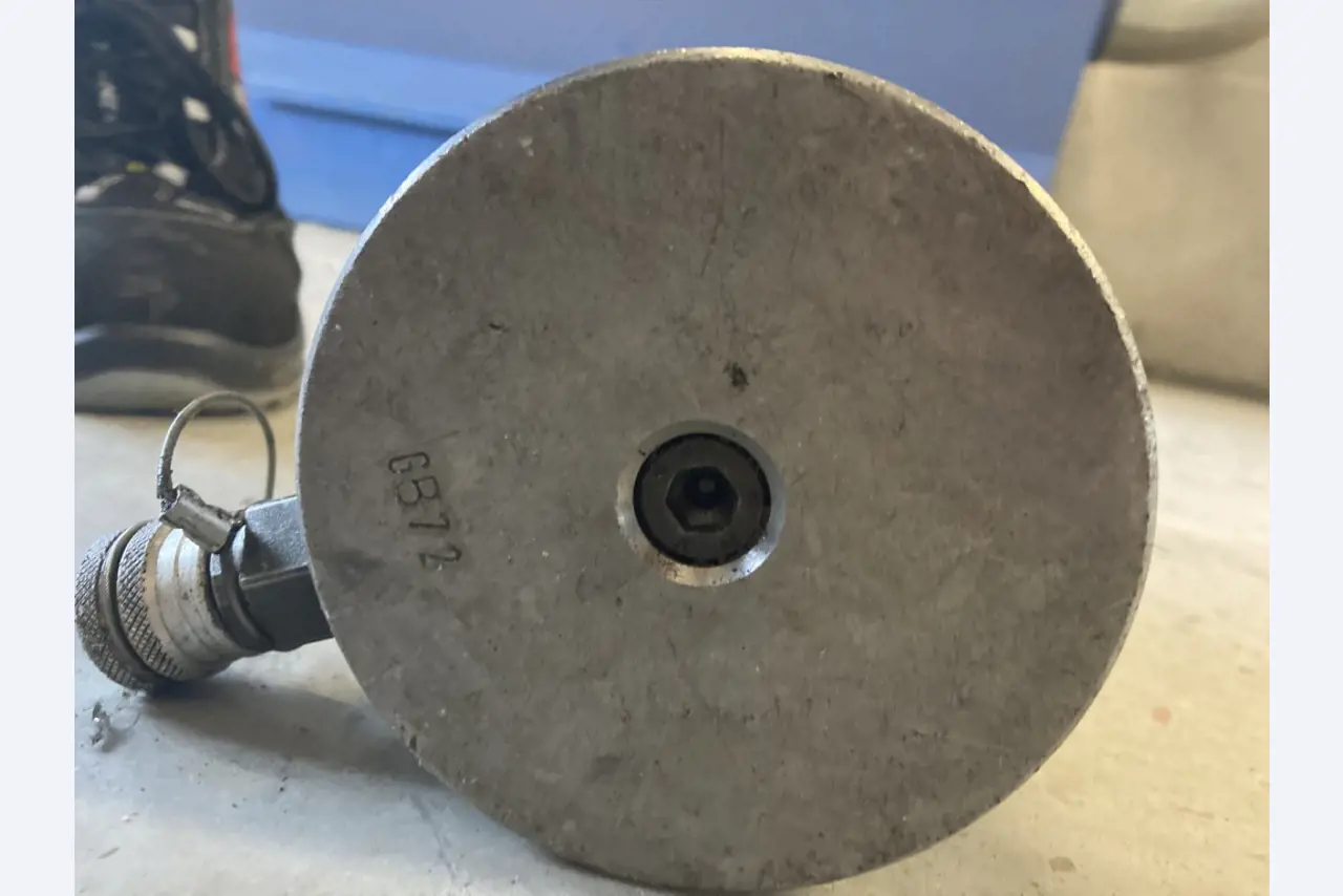 Werkstatt/ Klempnereinrichtung aus dem Hafenumfeld-2