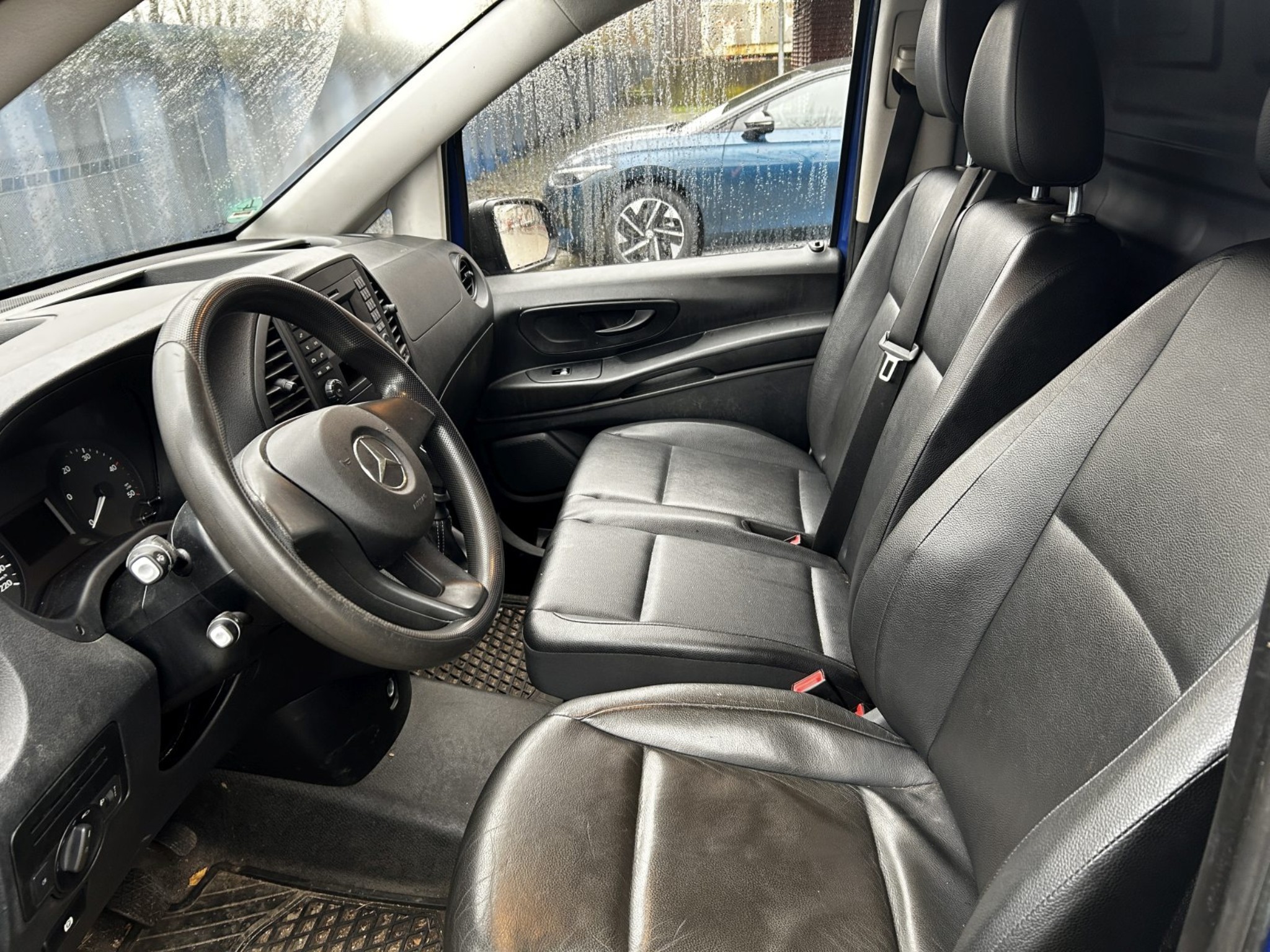 div. Kantineneinrichtung sowie Werkstattzubehör aus dem Hafenumfeld-10