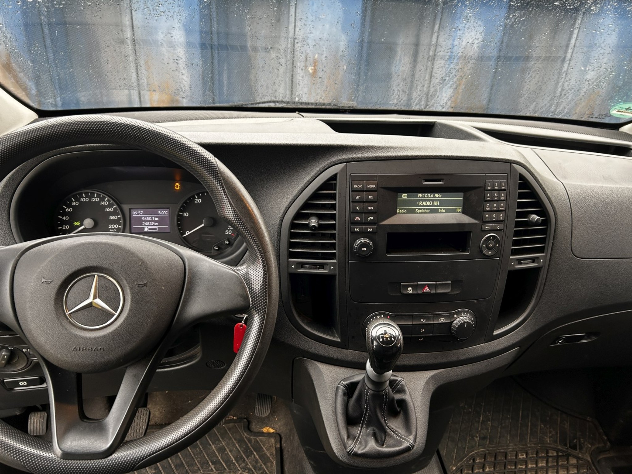 div. Kantineneinrichtung sowie Werkstattzubehör aus dem Hafenumfeld-12