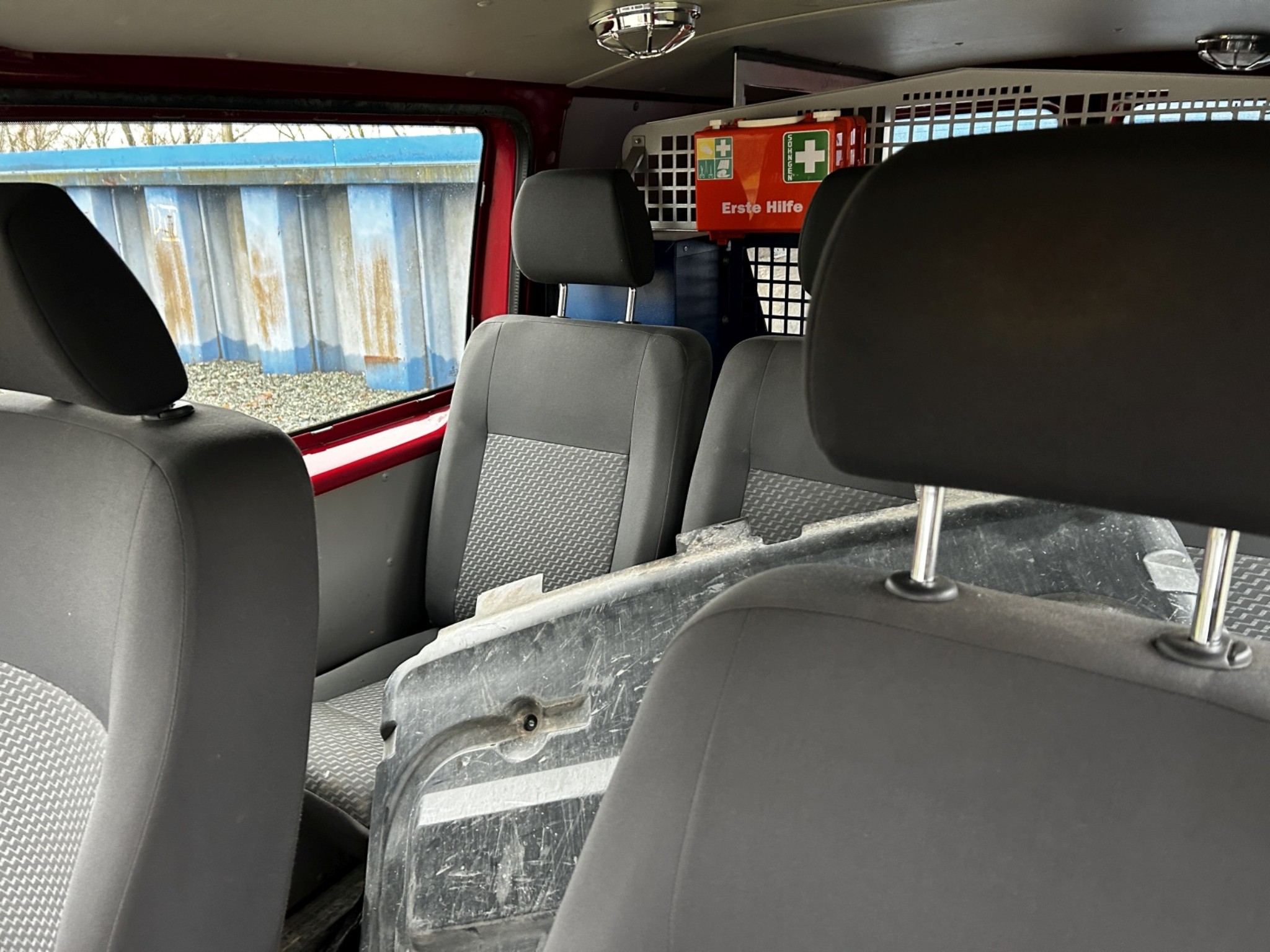 div. Kantineneinrichtung sowie Werkstattzubehör aus dem Hafenumfeld-14