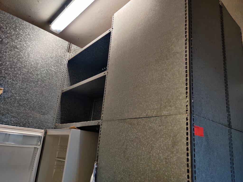 Werkstatt/ Klempnereinrichtung aus dem Hafenumfeld-13