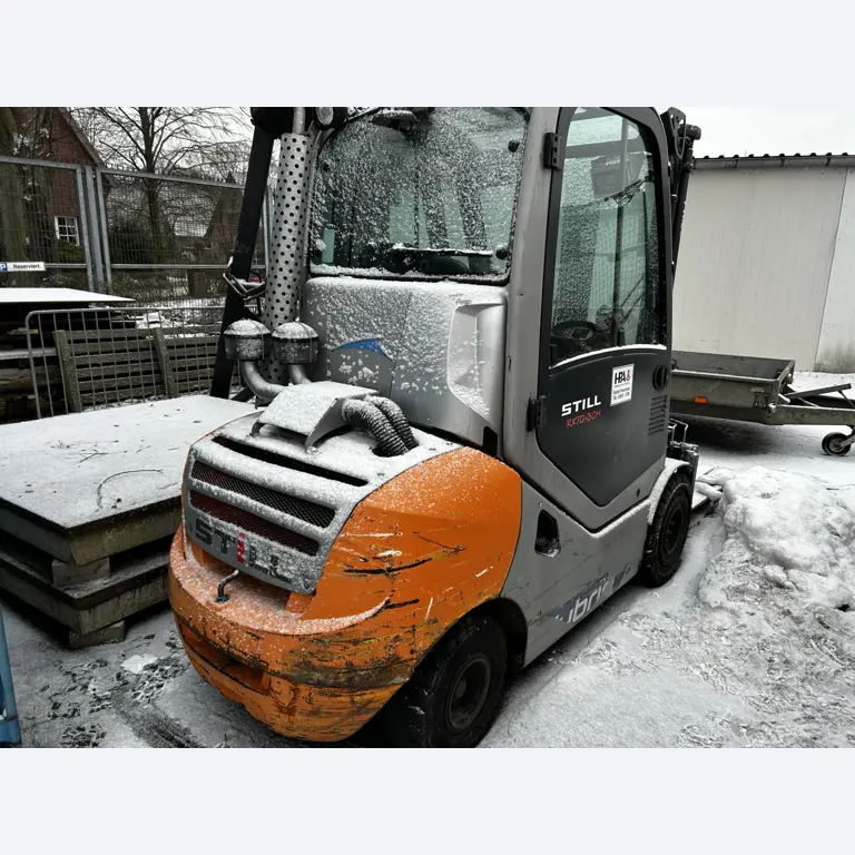 Dieselstapler sowie Radbagger mit Teleskoparm-13