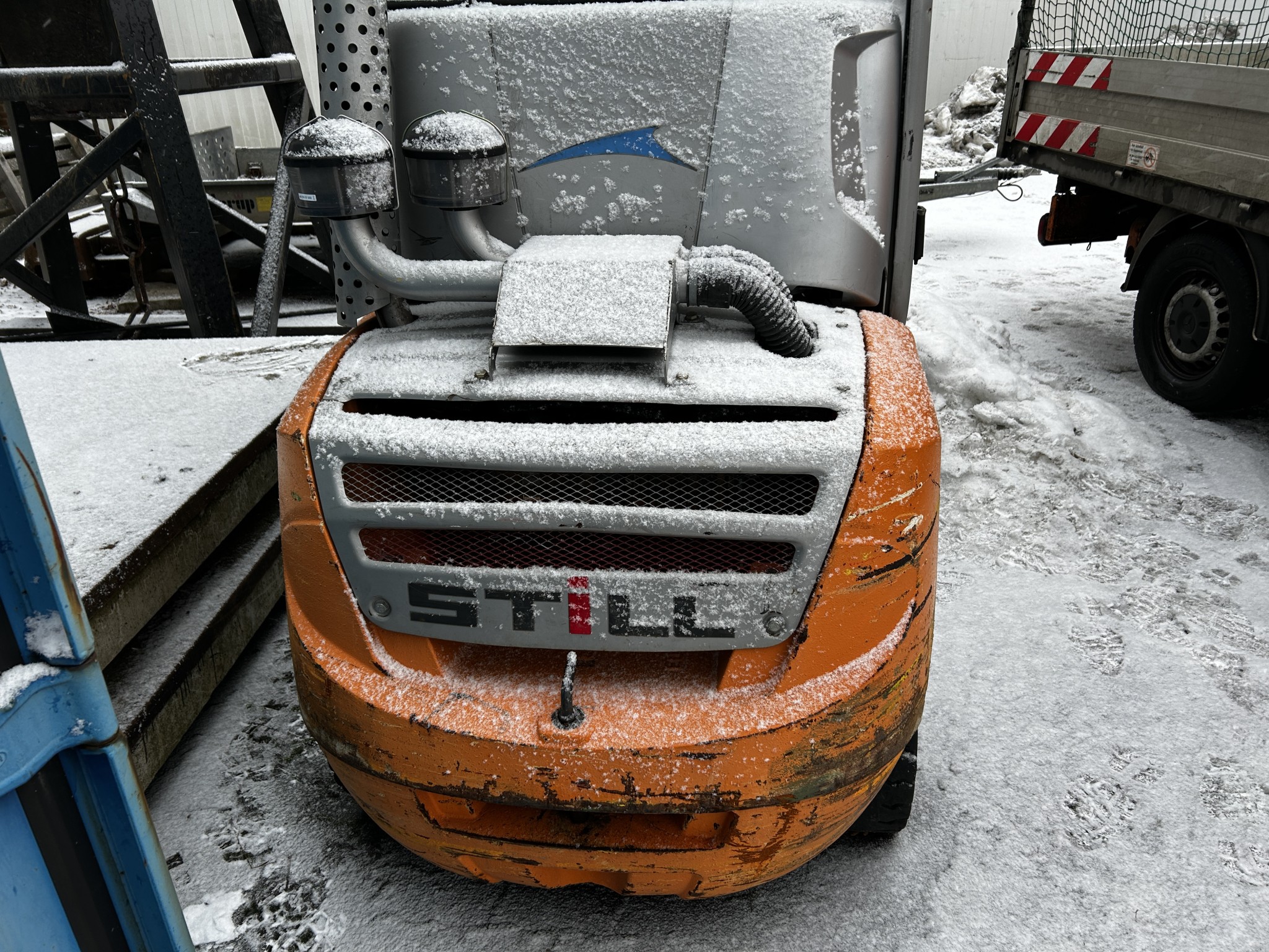 Dieselstapler sowie Radbagger mit Teleskoparm-14