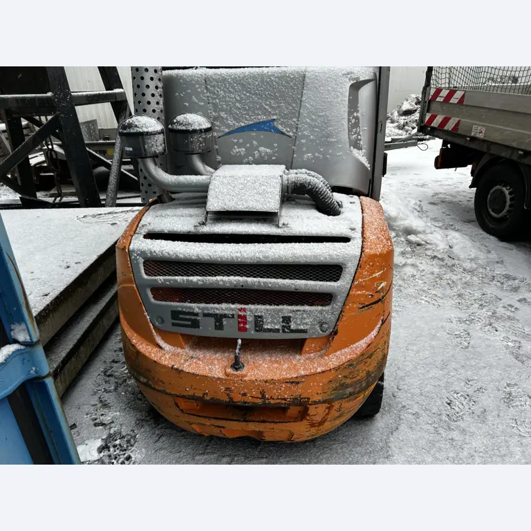 Dieselstapler sowie Radbagger mit Teleskoparm-14