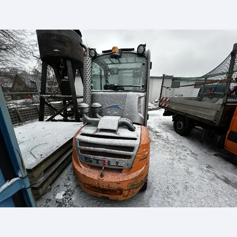 Dieselstapler sowie Radbagger mit Teleskoparm-15