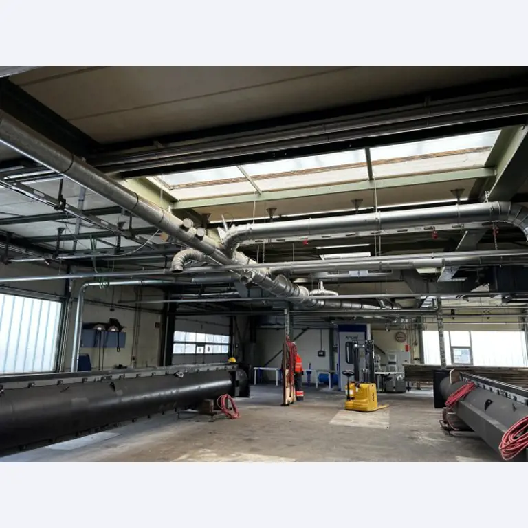 Working ship (direction finding boat) "Deepenschriewer IV" <br>and living barge "WS 3"-15