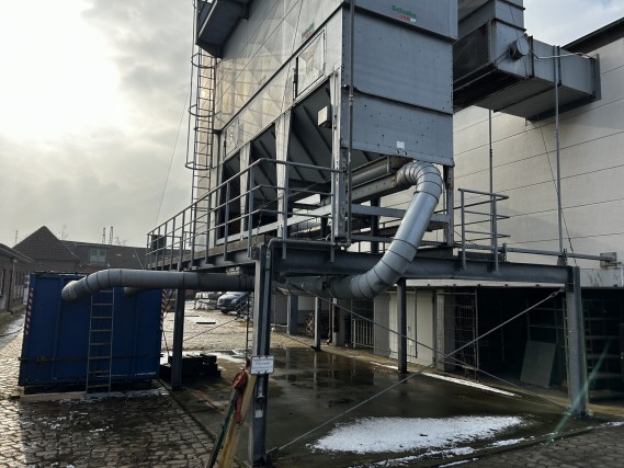 Working ship (direction finding boat) "Deepenschriewer IV" <br>and living barge "WS 3"-8