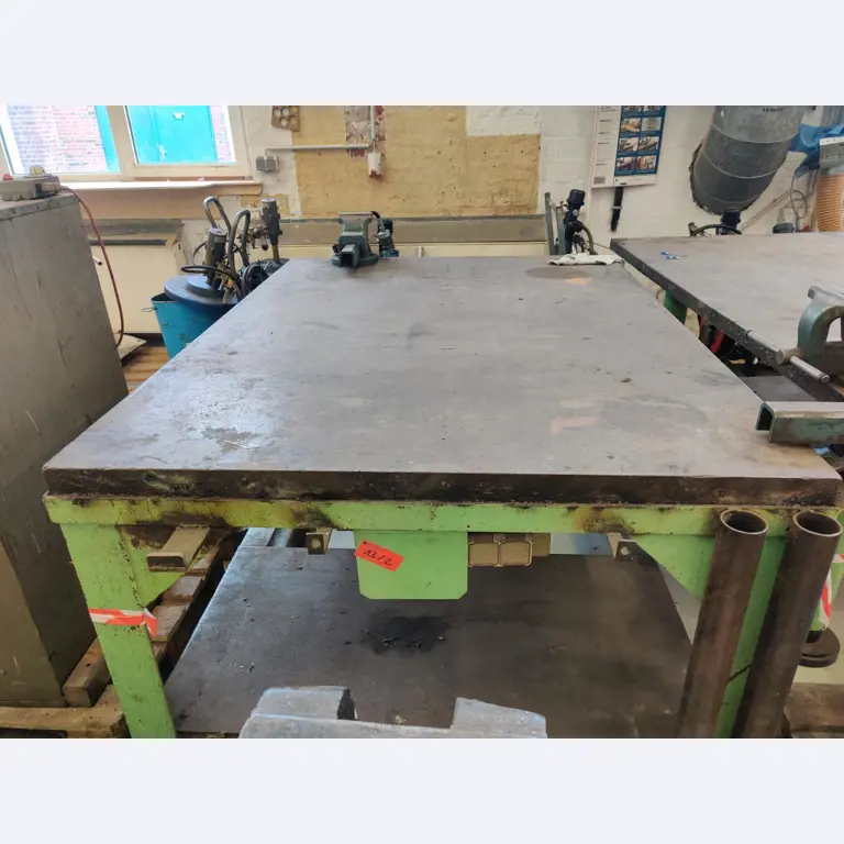 Equipos de taller y fontanería de la zona portuaria-1