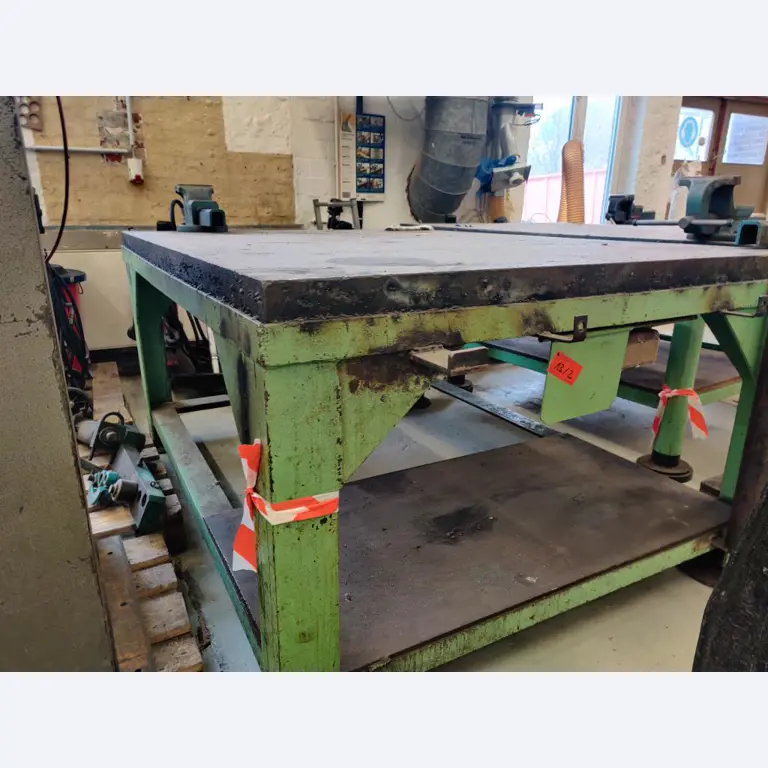 Equipos de taller y fontanería de la zona portuaria-4