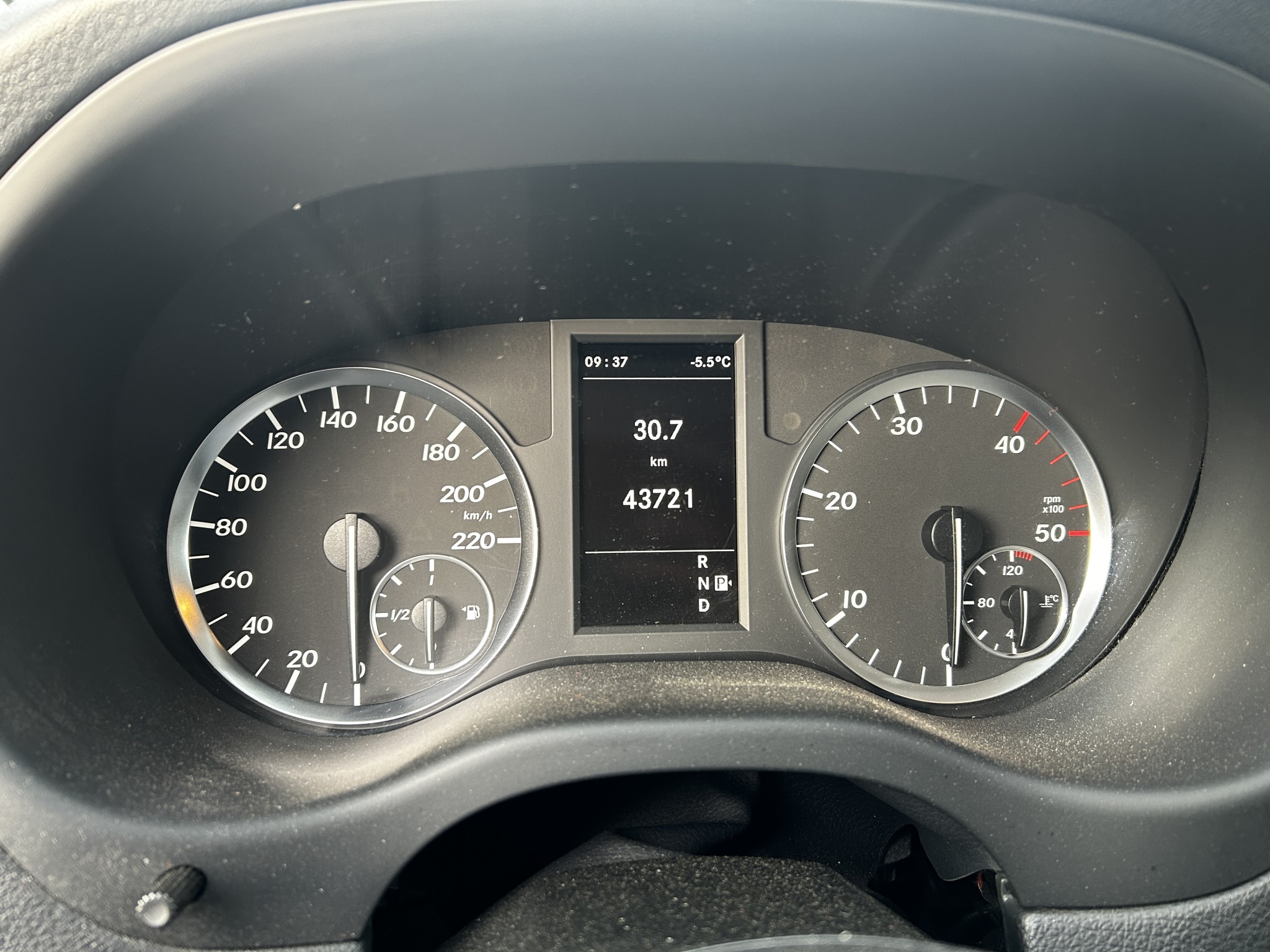 gepflegte Behördenfahrzeuge aus dem Hafenumfeld-10