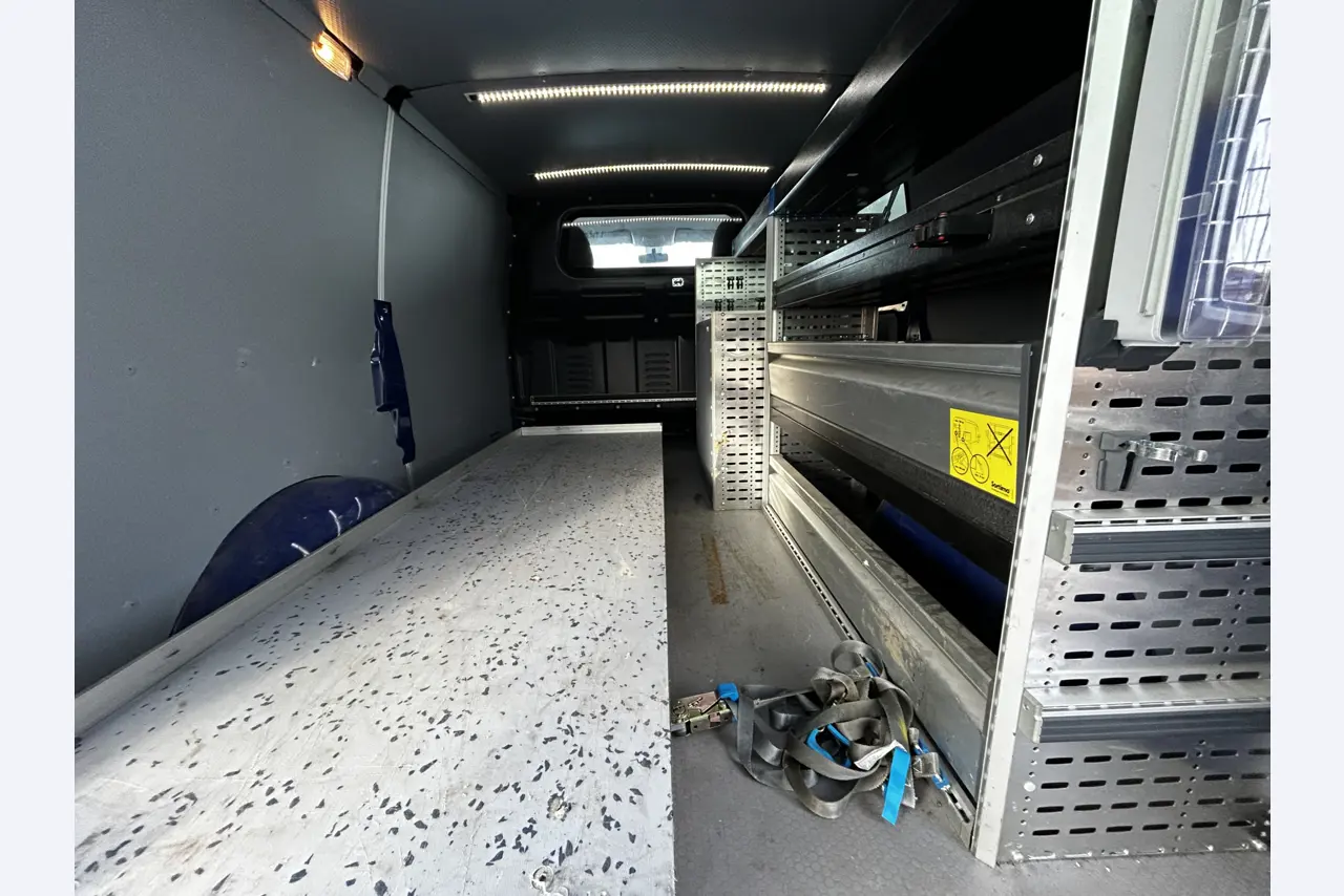 gepflegte Behördenfahrzeuge aus dem Hafenumfeld-13