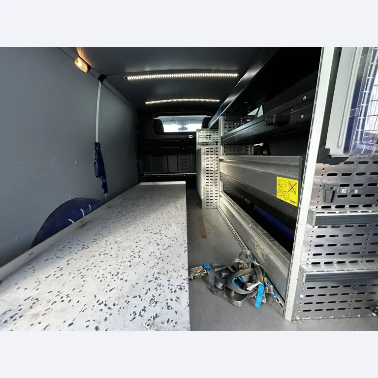 gepflegte Behördenfahrzeuge aus dem Hafenumfeld-13