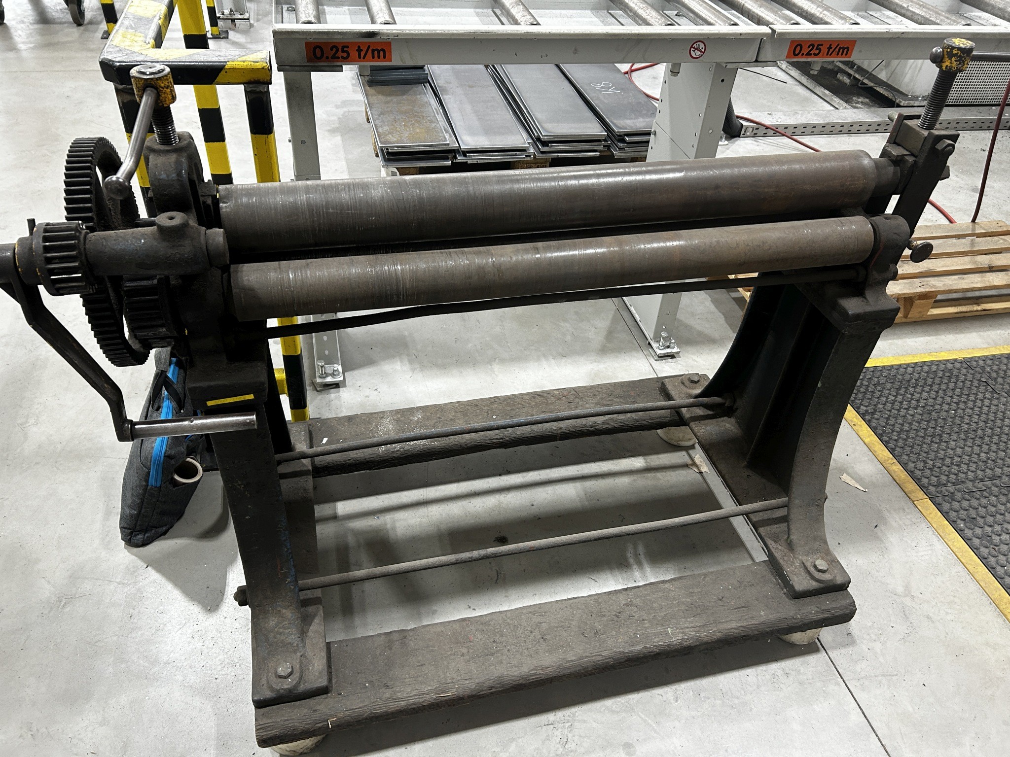 Technical equipment from the port environment-1