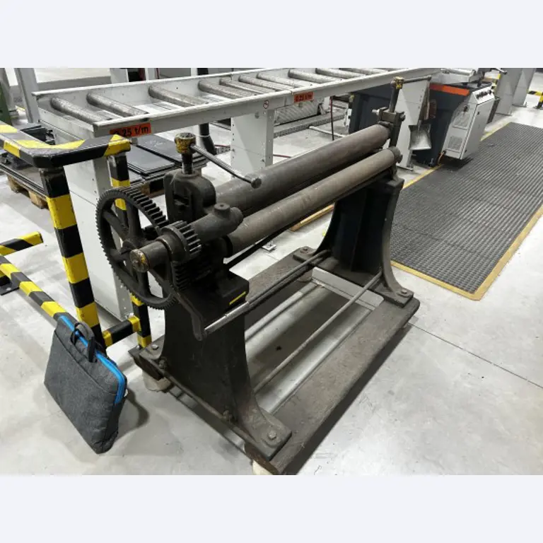 Working ship (direction finding boat) "Deepenschriewer IV" <br>and living barge "WS 3"-2