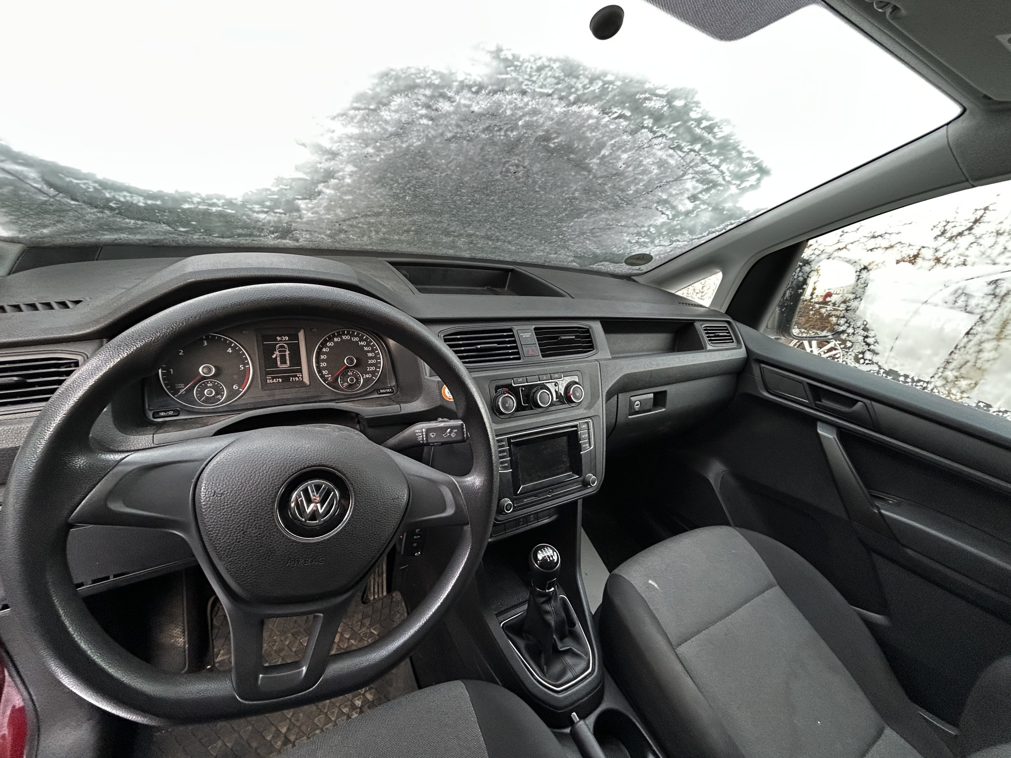 gepflegte Behördenfahrzeuge aus dem Hafenumfeld-11