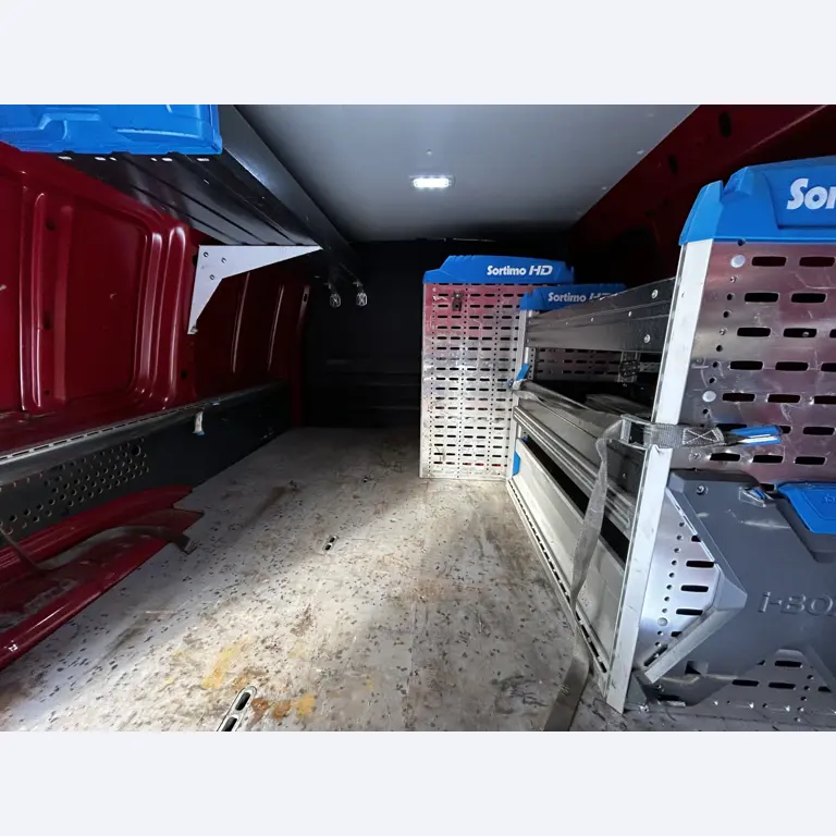 gepflegte Behördenfahrzeuge aus dem Hafenumfeld-13