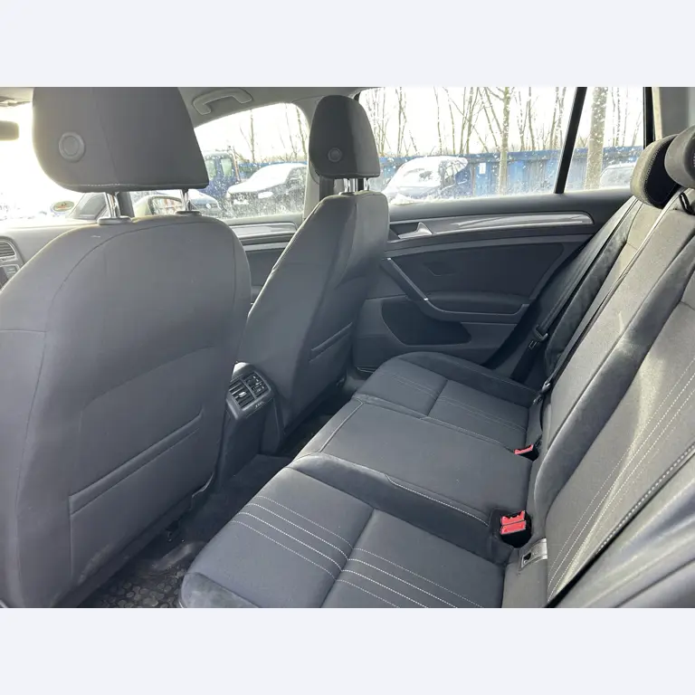 gepflegte Behördenfahrzeuge aus dem Hafenumfeld-12