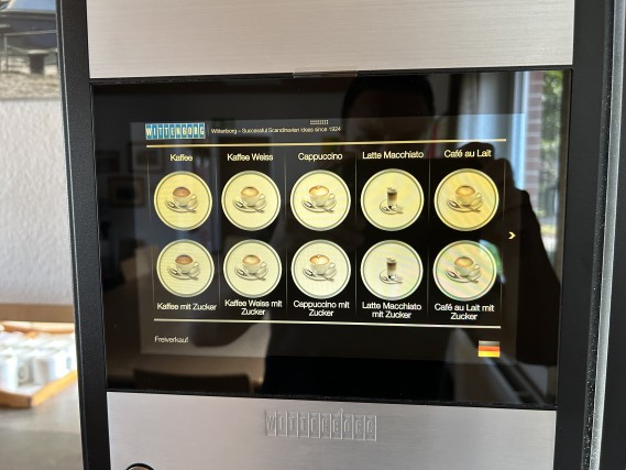 Working ship (direction finding boat) "Deepenschriewer IV" <br>and living barge "WS 3"-6
