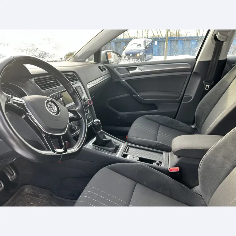 gepflegte Behördenfahrzeuge aus dem Hafenumfeld-9