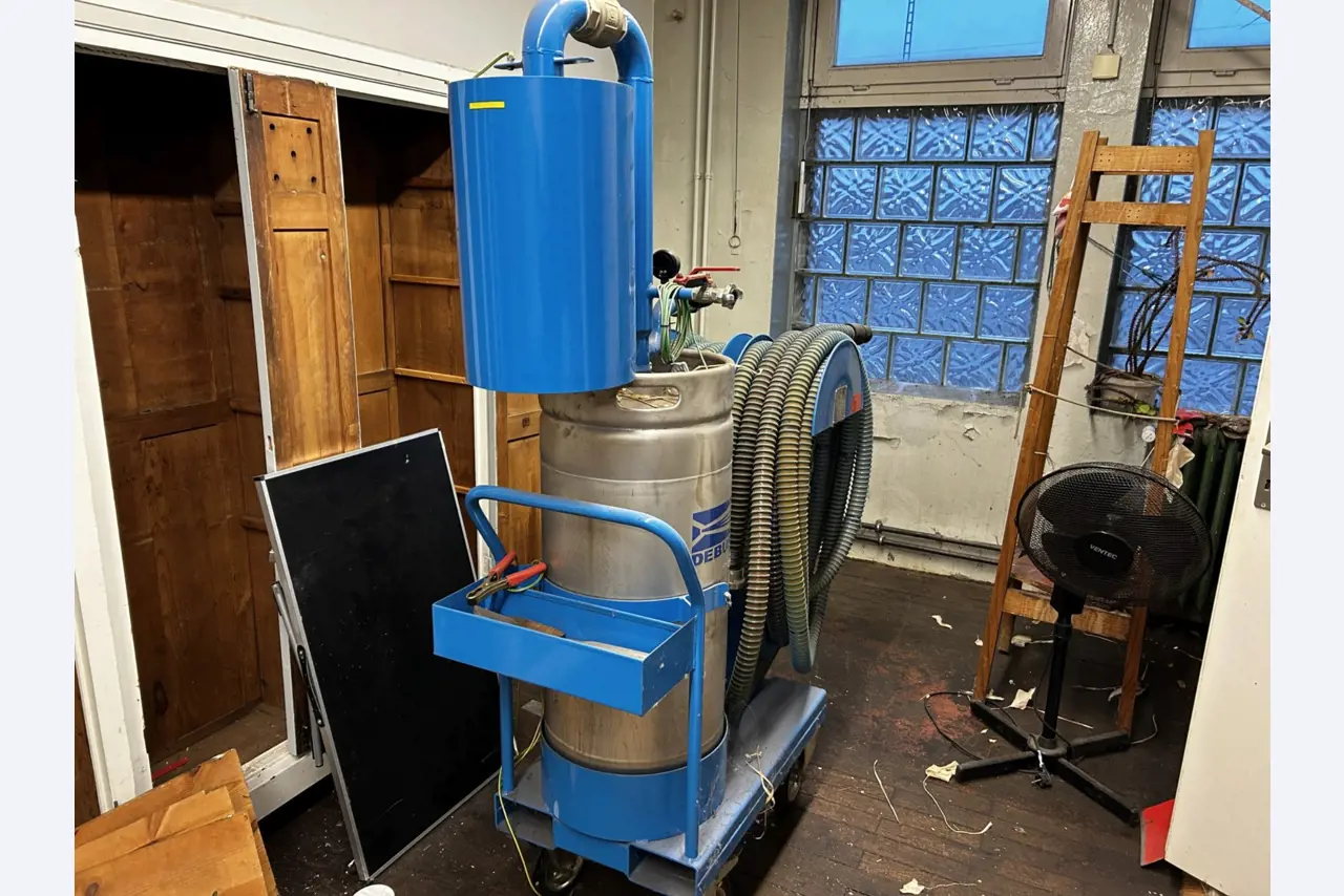 well-kept technical equipment from the port environment-10