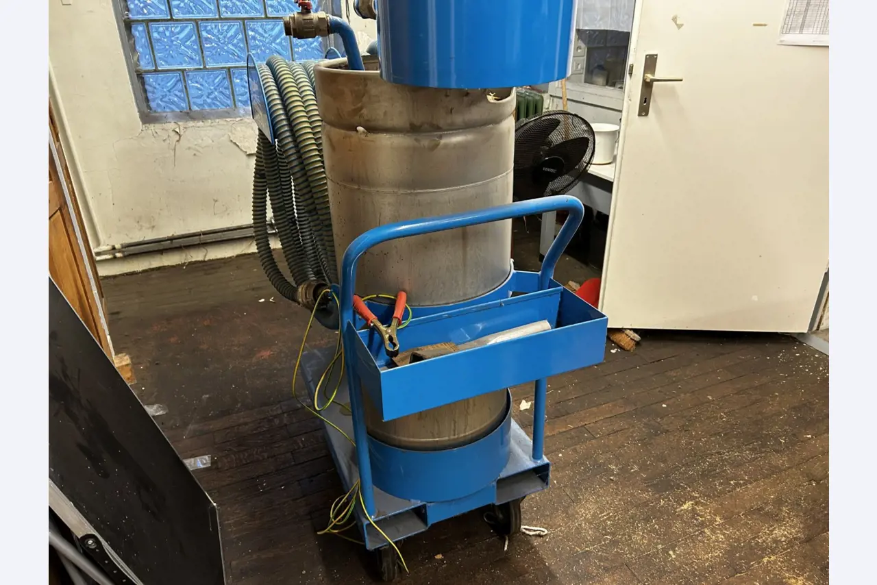 well-kept technical equipment from the port environment-5