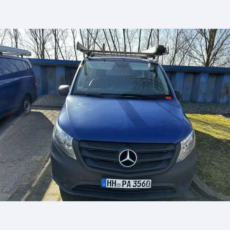 Barco de trabajo (barco de sondeo) "Deepenschriewer IV" <br>así como barcazas residenciales "WS 3"
-3