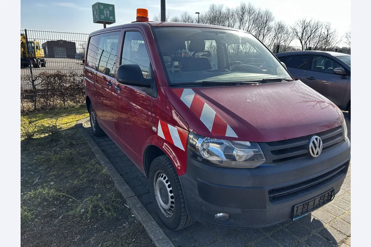 Werkstatt/ Klempnereinrichtung aus dem Hafenumfeld-3