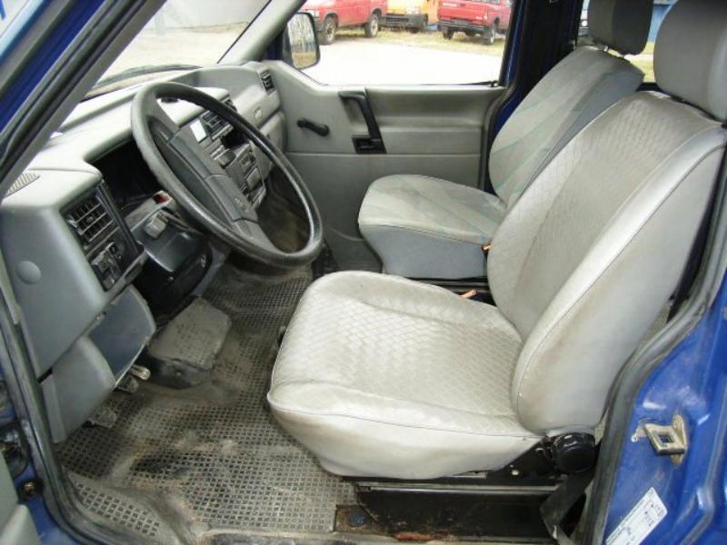 Véhicules administratifs
-10